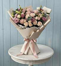 Букет цветов из:  Розы и Лизиантусы в Веселое Адлер