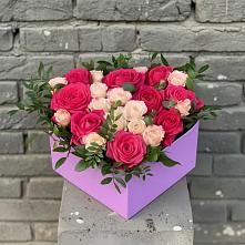 Цветочная композиция из Розы в коробке в Веселое Адлер