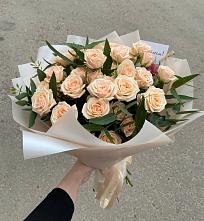 Букет Кремовые розы Латте в Веселое Адлер