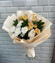 Букет цветов из:  Розы и Хризантемы в Веселое Адлер