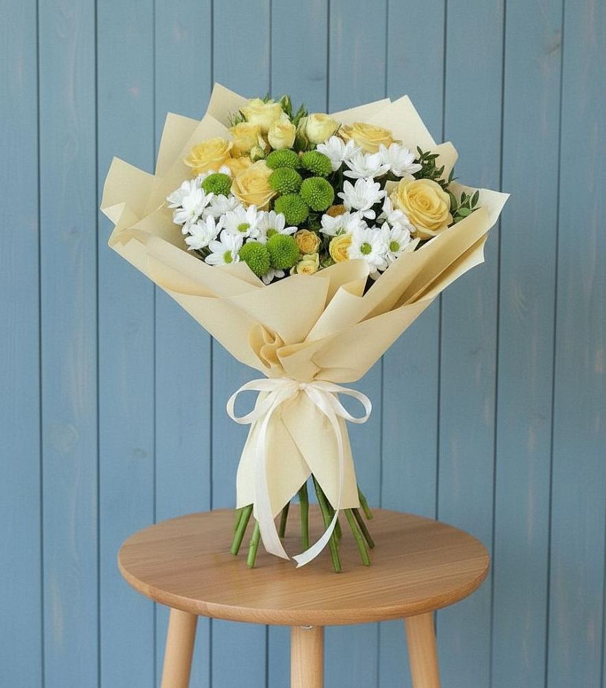 Букет цветов из: Хризантемы и Розы в Веселое Адлер