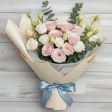 Букет цветов из:  Лизиантусы в Веселое Адлер