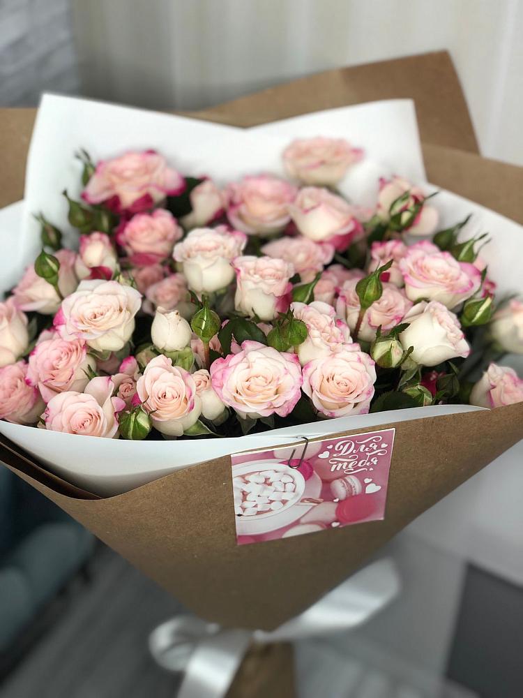 Букет цветов из: Розы в Веселое Адлер