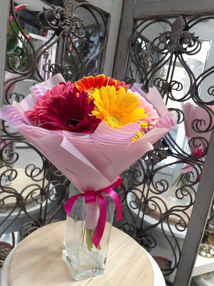 Букет цветов из: Герберы в Веселое Адлер