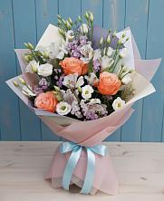 Букет цветов из:  Лизиантусы, Розы, Альстромерии и Гипсофила в Веселое Адлер