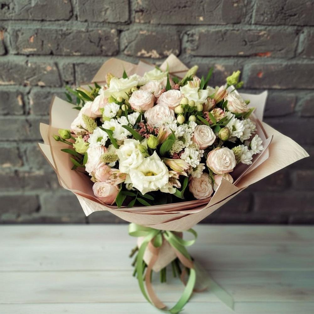 Букет цветов из: Альстромерии, Розы и Хризантемы в Веселое Адлер