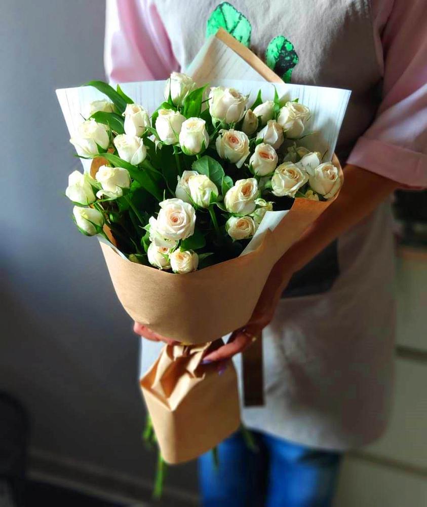 Букет цветов из: Розы в Веселое Адлер