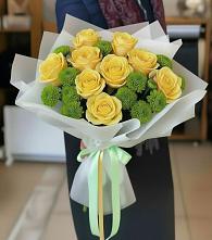 Букет цветов из:  Хризантемы и Розы в Веселое Адлер