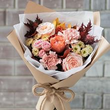 Букет цветов из:  Гвоздики, Хризантемы и Розы в Веселое Адлер