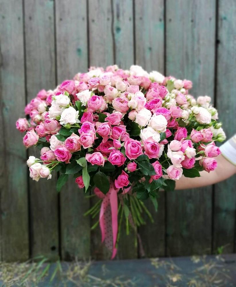 Букет Розовые кустовые розы Натали и Лав Лидия в Веселое Адлер