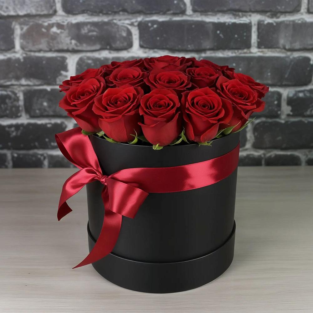 Цветочная композиция из Розы в шляпной коробке в Веселое Адлер