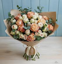 Букет цветов из:  Альстромерии и Розы #REPLACE_PRED# Веселое Адлер