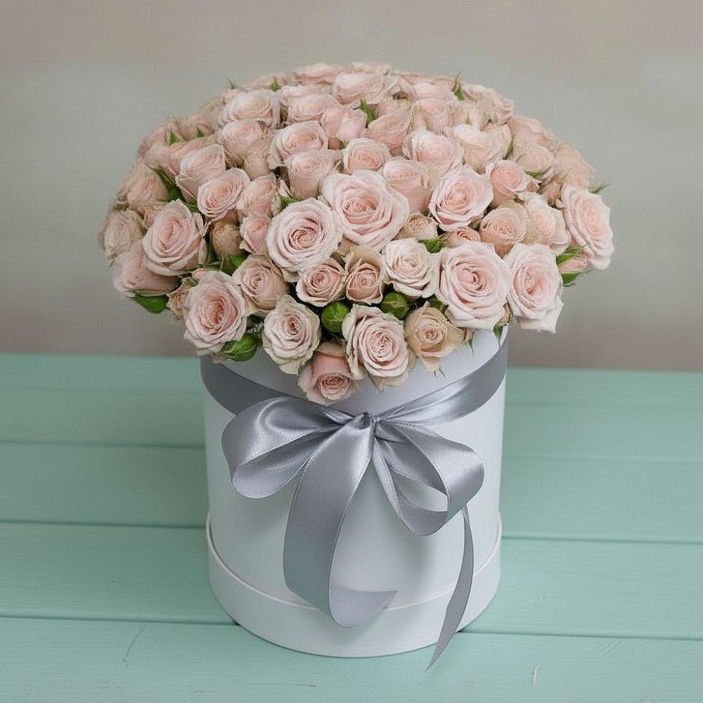 Цветочная композиция из Розы в шляпной коробке в Веселое Адлер