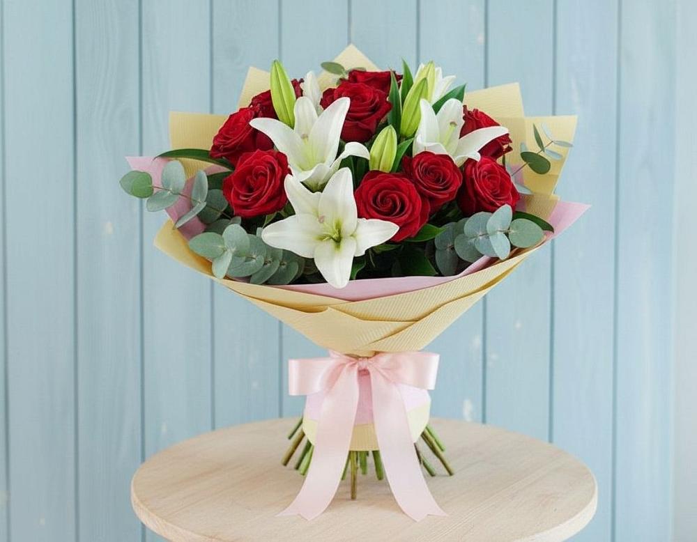 Букет цветов из: Лилии и Розы в Веселое Адлер